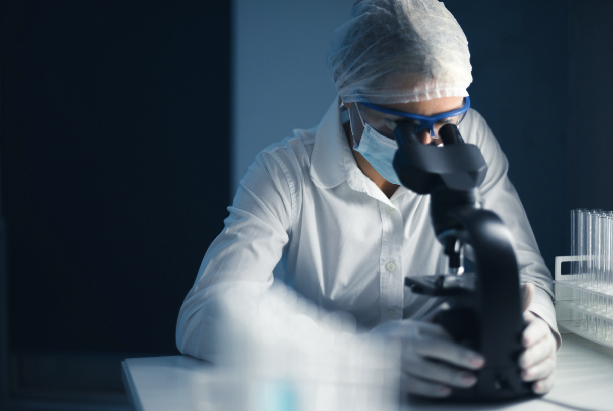 HeLa細胞がポリオワクチン開発・ガン治療・COVID-19研究などに貢献するイメージ